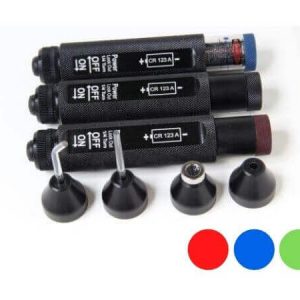 A group of three markers and four different colored caps.
